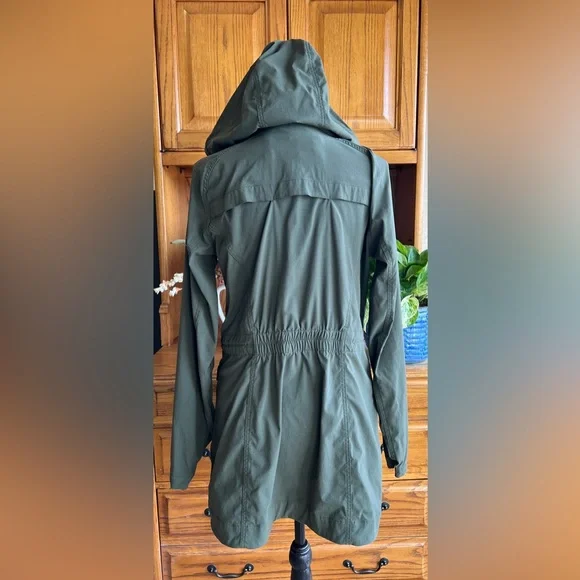 Eddie Bauer Travex Green Hooded Hiking Rain Travel Lightweight Jacket - Small - Picture 7 of 12